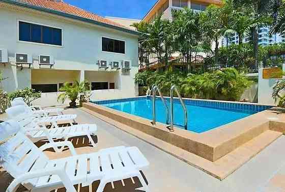 4 Bedroom Townhouse for Rent in Phra Tamnak Pattaya