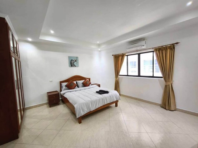 4 Bedroom Townhouse for Rent in Phra Tamnak Pattaya - photo 9