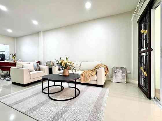 3 Bedroom Townhouse for Rent in Soi Siam Country Club พัทยา