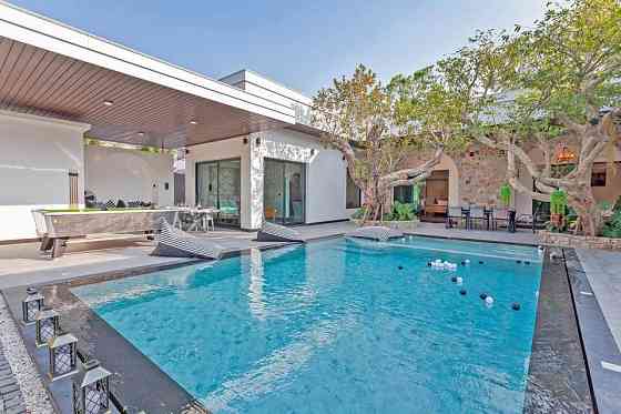 5 Bedroom Pool Villa for Rent in Huayyai Pattaya