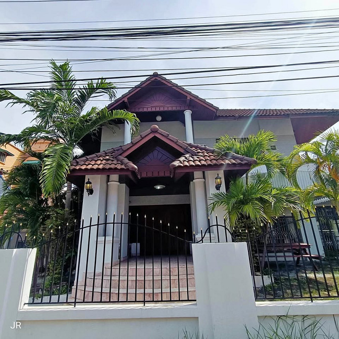 4 Bedroom Pool Villa for Rent in Central Pattaya Pattaya - photo 1