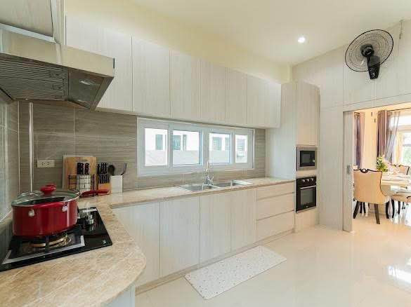 6 Bedroom Pool Villa for Rent in Chaiyaphruek 2 Pattaya - photo 14