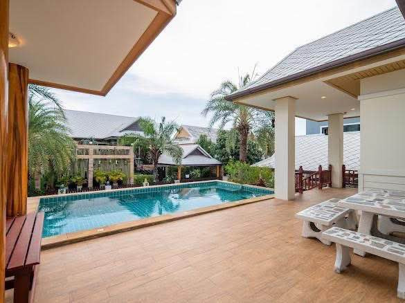 6 Bedroom Pool Villa for Rent in Chaiyaphruek 2 Pattaya - photo 17