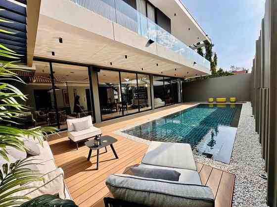 5 Bedroom Pool Villa for Rent in Jomtien Pattaya