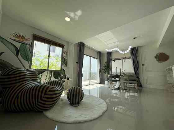4 Bedroom Pool Villa for Rent in Pattaya พัทยา