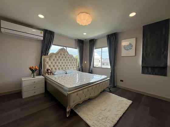 4 Bedroom Pool Villa for Rent in Pattaya พัทยา