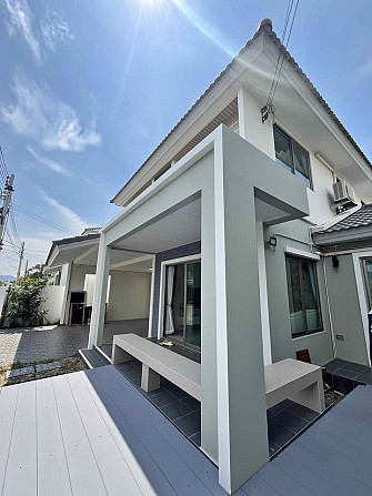 4 Bedroom Pool Villa for Rent in Pattaya Pattaya - photo 1