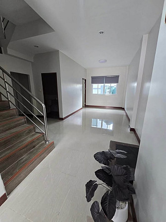 3 Bed Townhouse for Rent in Phra Thep 9/1 Pattaya - photo 3