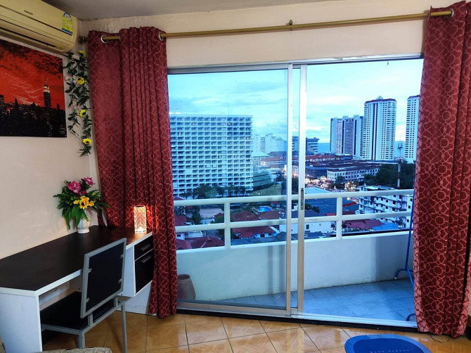 Studio Condo for Rent with Pool & Amenities Pattaya - photo 8