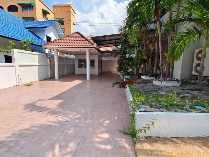 6 Bedroom Pool Villa for Rent in Central Pattaya Pattaya - photo 4