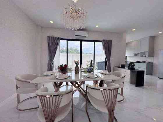 6 Bedroom Pool Villa for Rent in Pattaya พัทยา