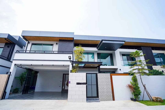 6 Bedroom Pool Villa for Rent in Pattaya Pattaya - photo 2