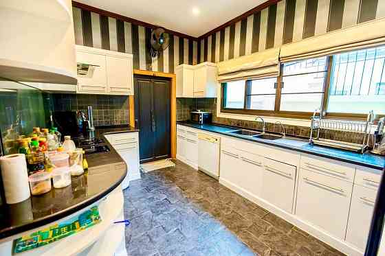 4 Bedroom Pool Villa for Rent in Jomtien Pattaya
