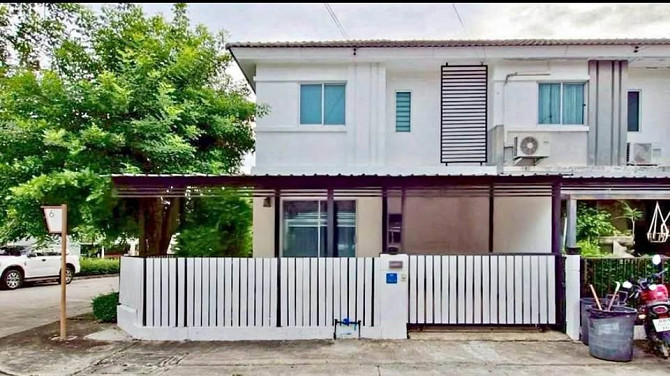 3 Bedroom Townhouse for Rent in Pattaya Pattaya - photo 1