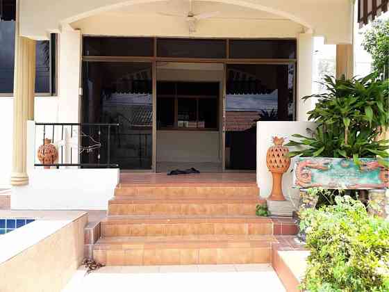 3 Bedroom Pool Villa for Rent in Thappraya พัทยา