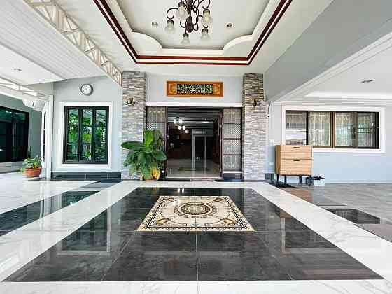 4 Bedroom Pool Villa for Rent in Soi Siam พัทยา