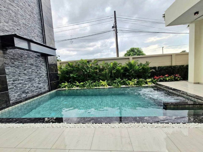 4 Bedroom Pool Villa for Rent in Thung Klom Tal Man Pattaya - photo 20