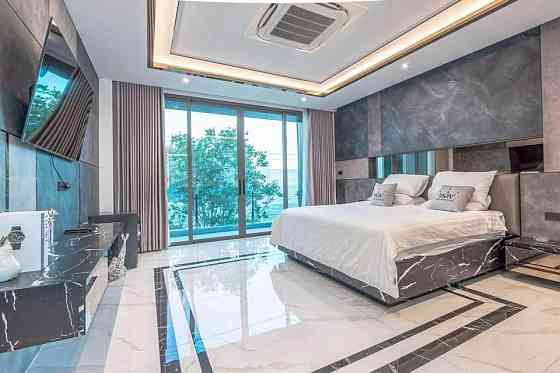6 Bedroom Pool Villa for Rent in Khao Talo Pattaya