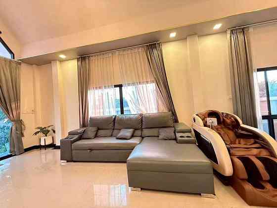 4 Bedroom Pool Villa for Rent in Mabprachan Pattaya
