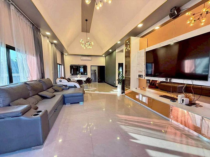 4 Bedroom Pool Villa for Rent in Mabprachan Pattaya - photo 1