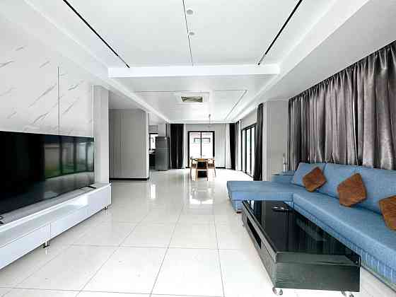 4 Bedroom Pool Villa for Rent in Huai Yai Паттая
