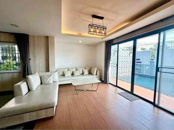 4 Bedroom Pool Villa for Rent in Pattaya Pattaya