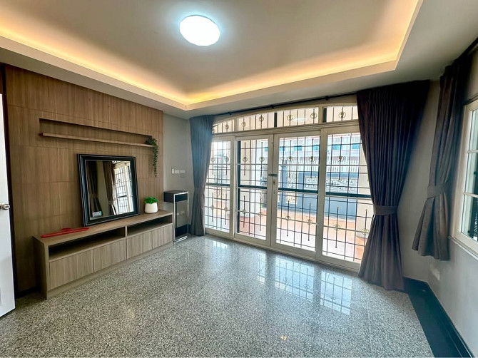 4 Bedroom Pool Villa for Rent in Pattaya Pattaya - photo 11
