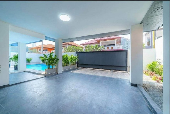 5 Bedroom Pool Villa for Rent in Ek Mongkol Village Pattaya - photo 4