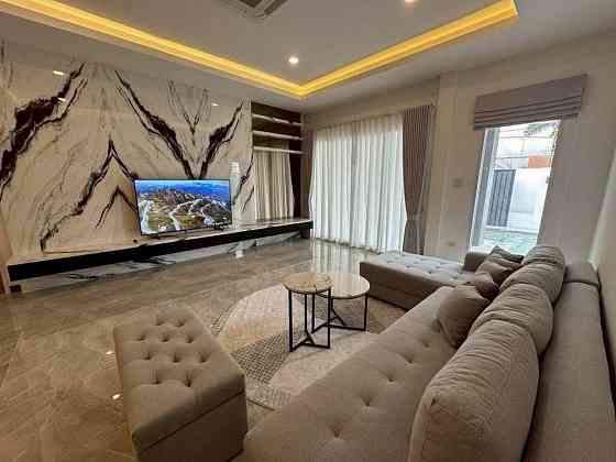 4 Bedroom Pool Villa for Rent in Chaiyaphruek Pattaya
