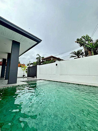 4 Bedroom Pool Villa for Rent in Chaiyaphruek Pattaya - photo 1