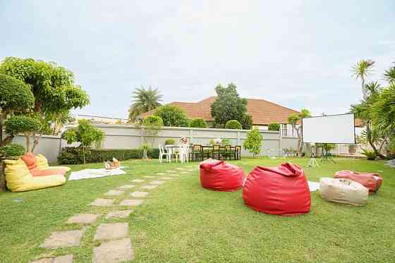 4 Bedroom Pool Villa for Rent in Central Pattaya Паттая