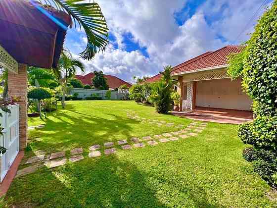 4 Bedroom Pool Villa for Rent in Central Pattaya Паттая