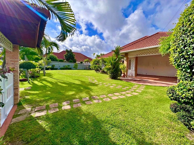 4 Bedroom Pool Villa for Rent in Central Pattaya Pattaya - photo 1