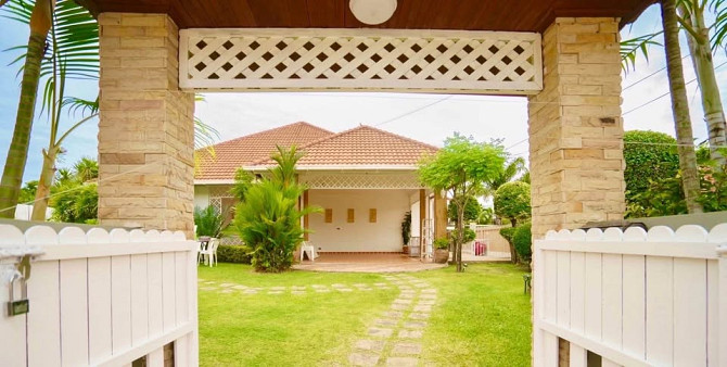 4 Bedroom Pool Villa for Rent in Central Pattaya Pattaya - photo 10
