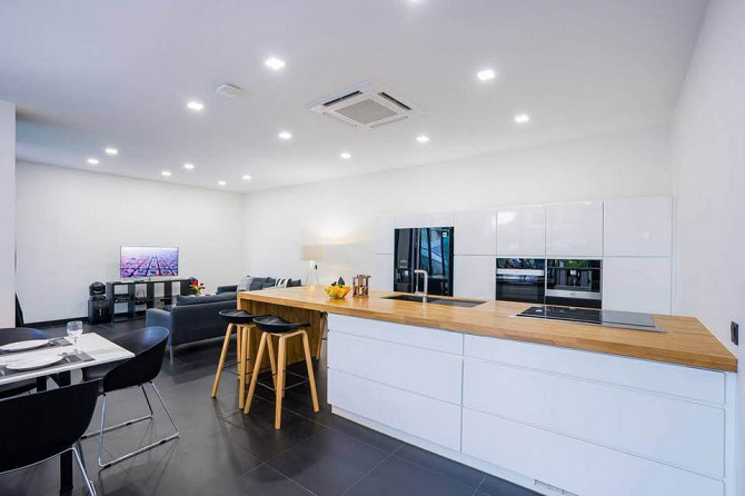 7 Bedroom Pool Villa for Rent in Jomtien Pattaya - photo 9