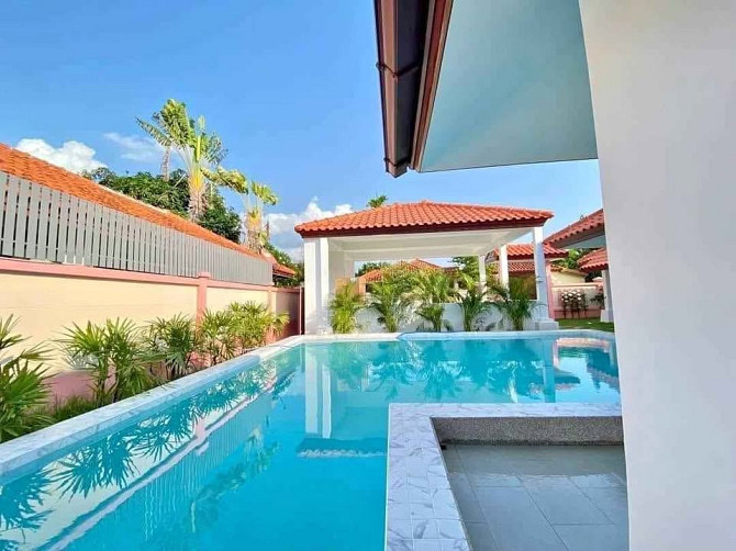 4 Bedroom Pool Villa for Rent in Na Jomtien Pattaya - photo 1