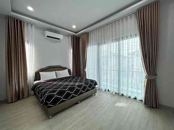 3 Bedroom Pool Villa for Rent in Maenam Pattaya
