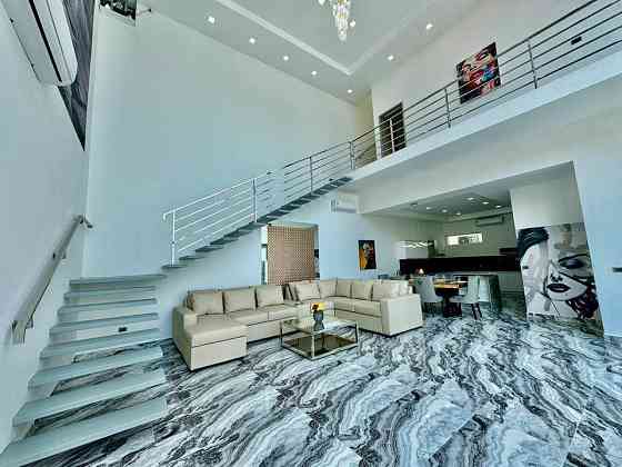 6 Bedroom Pool Villa for Rent in Pratumnak Pattaya