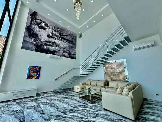 6 Bedroom Pool Villa for Rent in Pratumnak Pattaya