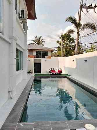 5 Bed Pool Villa for Rent in Soi Siam Country Club Pattaya