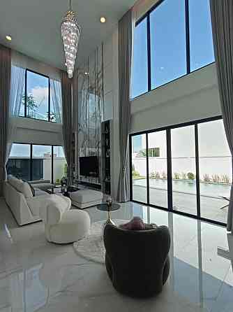 6 Bedroom Pool Villa for Rent in Pattaya Pattaya
