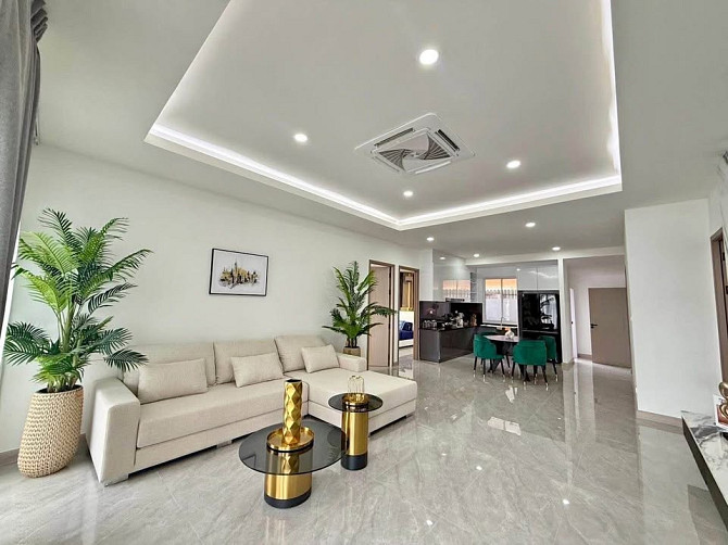 4 Bedroom Pool Villa for Rent in Jomtien Pattaya - photo 1