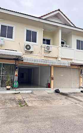 2 Bedroom Townhouse for Rent in Chokchai Village Pattaya