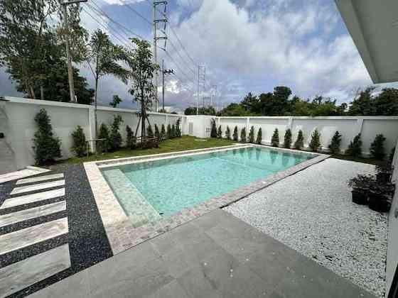 6 Bedroom Pool Villa for Rent in Nong Prue Pattaya