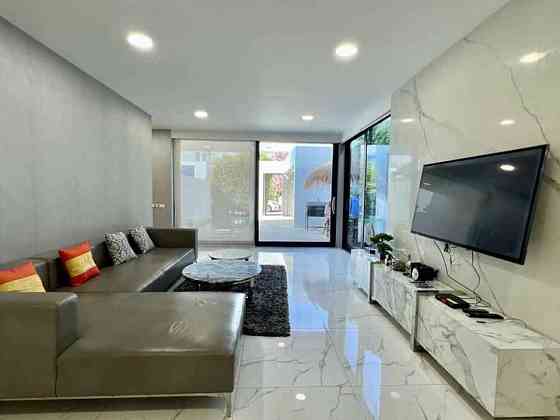 3 Bedroom Pool Villa for Rent in Pratumnak Pattaya