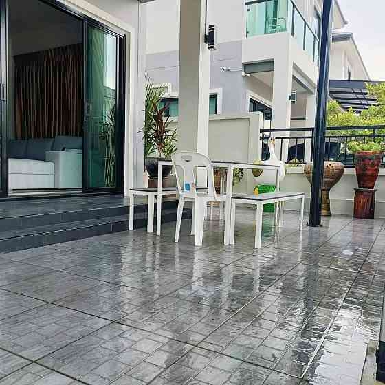 3 Bedroom Pool Villa for Rent in Nongprue Паттая