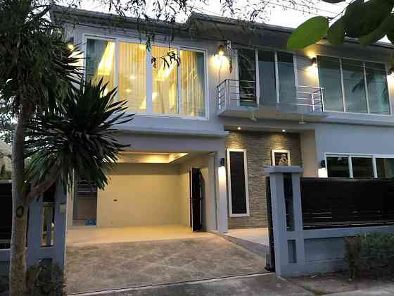 5 Bedroom Pool Villa for Rent in Chaweng Самуи