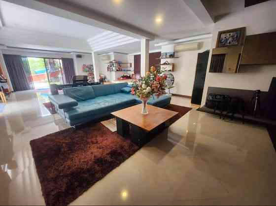 8 Bedroom Pool Villa for Rent in Maenam Паттая