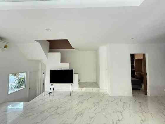 4 Bedroom Pool Villa for Rent in Central Park Pattaya