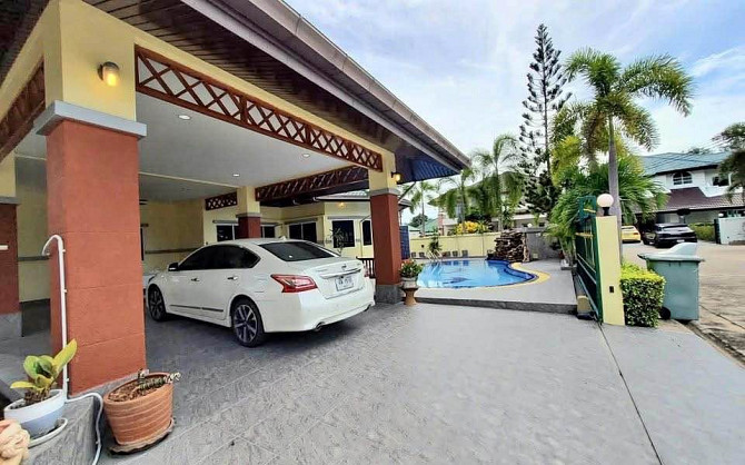 3 Bedroom Pool Villa for Rent in Pattaya Pattaya - photo 1